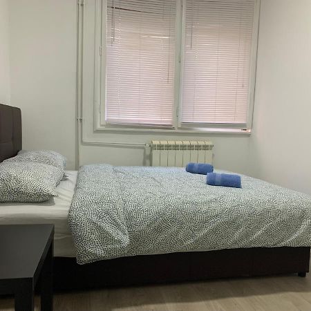 Private Rooms Belgrade Hostel Ngoại thất bức ảnh