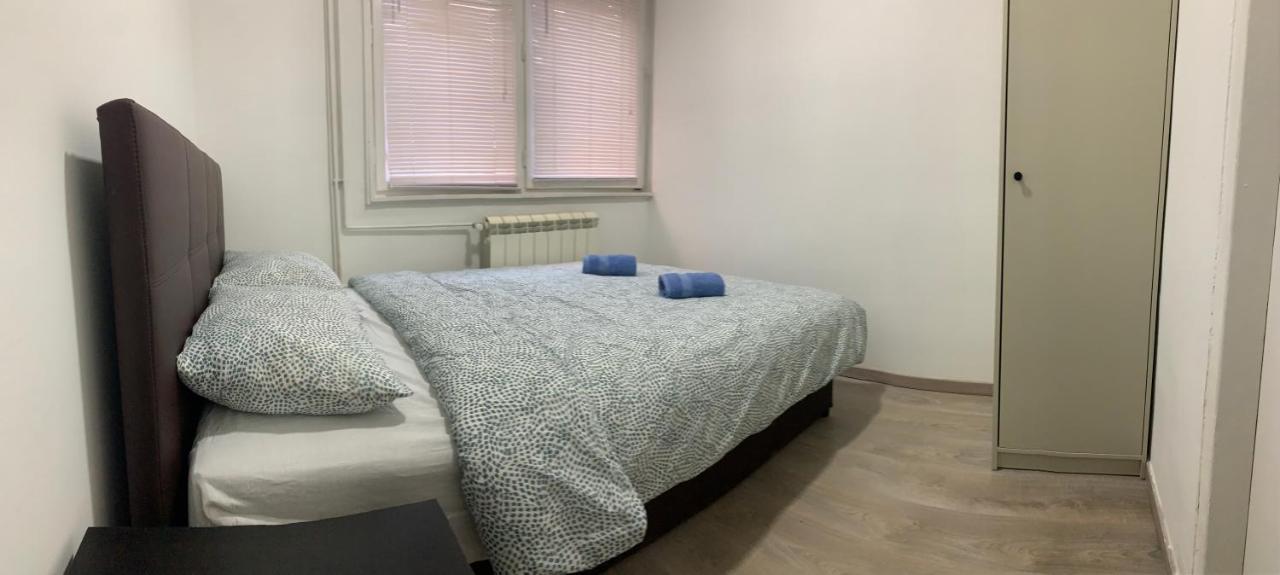 Private Rooms Belgrade Hostel Ngoại thất bức ảnh