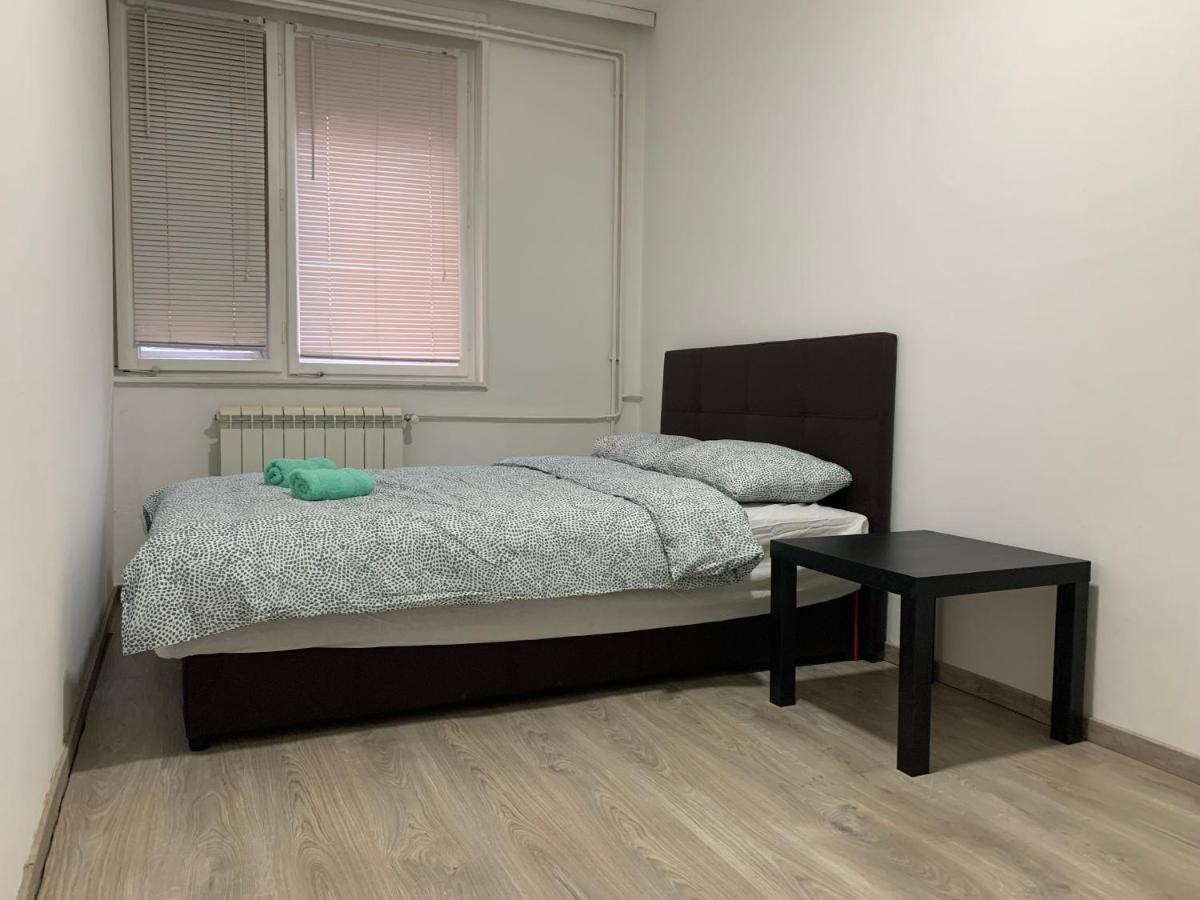 Private Rooms Belgrade Hostel Ngoại thất bức ảnh