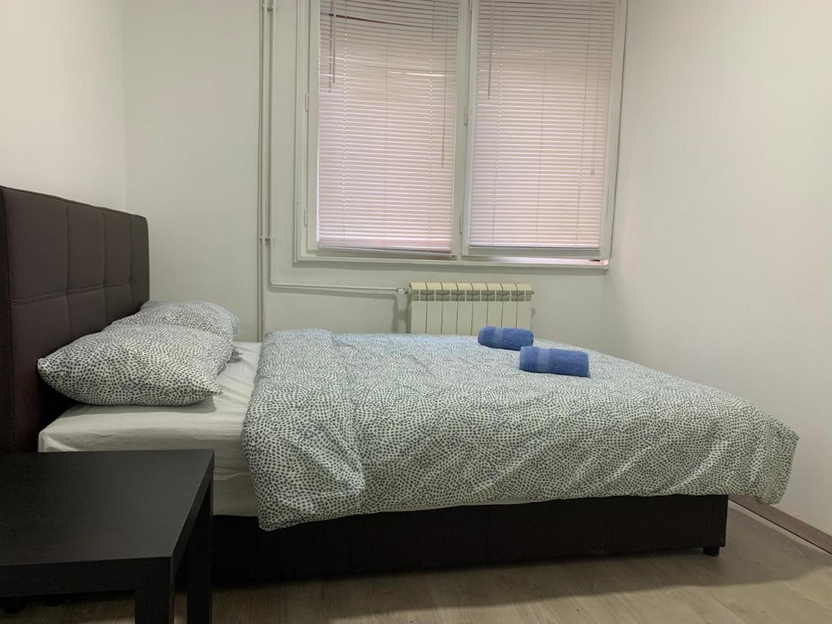 Private Rooms Belgrade Hostel Ngoại thất bức ảnh