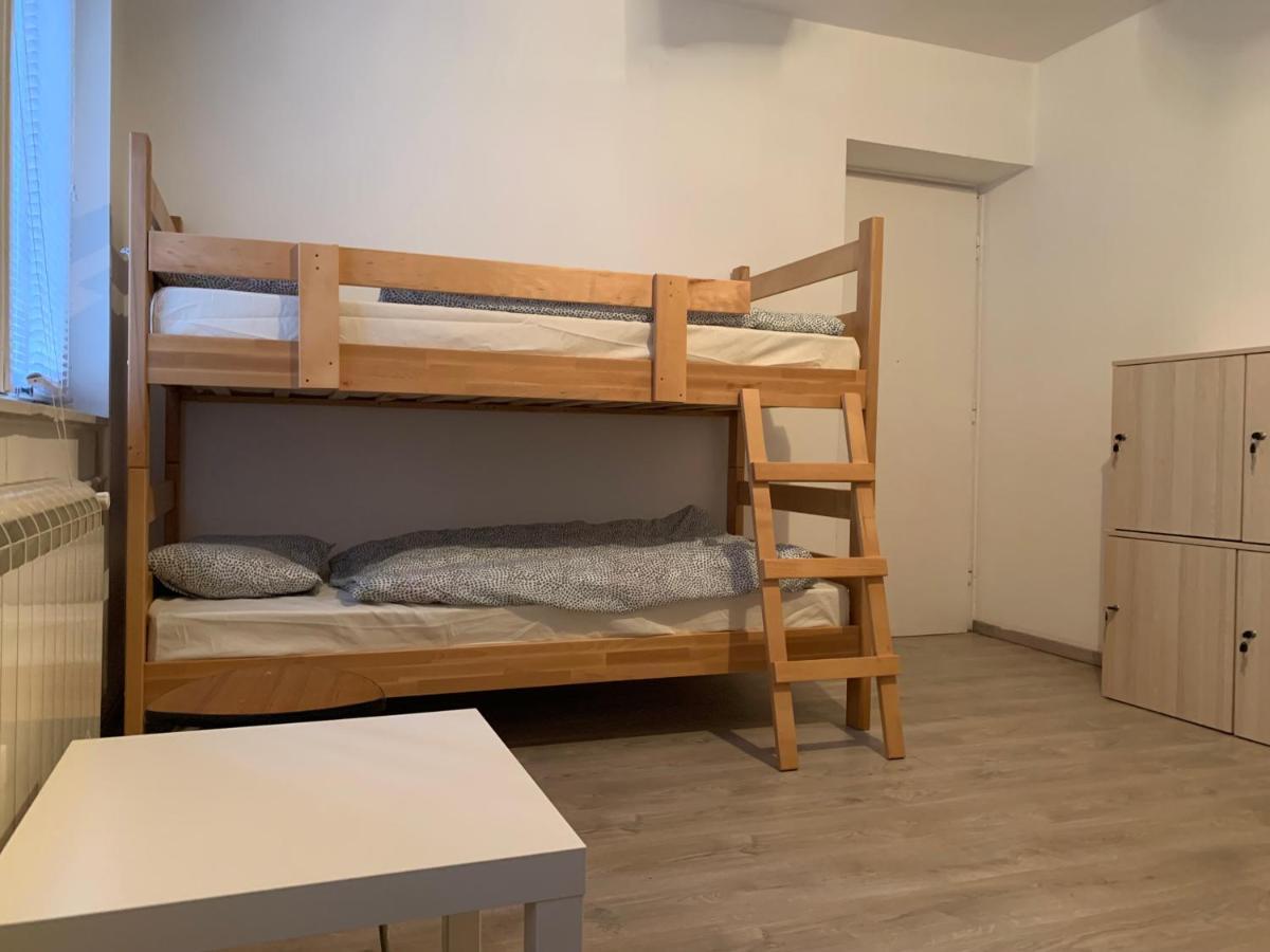 Private Rooms Belgrade Hostel Ngoại thất bức ảnh